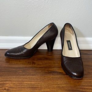 Bally Women’s Heels in Brown Textured Leather Size 6